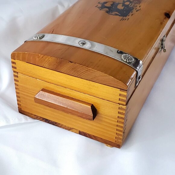 VTG Cedar Chest: Dove Tailed Wooden Box Nautical Clipper Ship Treasure Chest - Picture 14 of 16